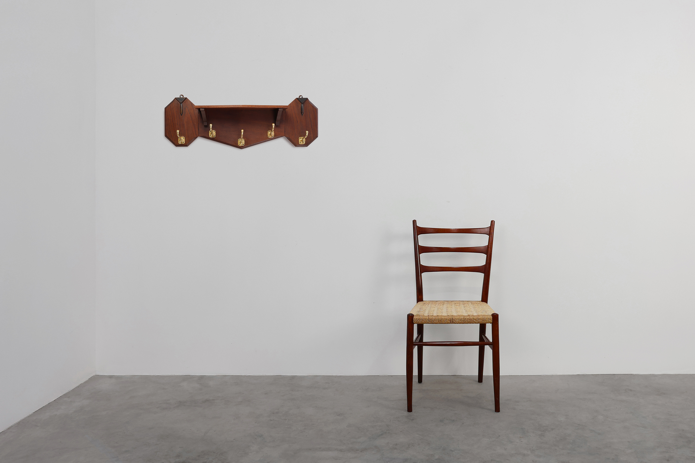 Art Deco coatrack in oak and copper, Belgium 1920sthumbnail